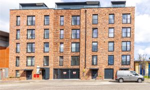 Logie Green Road, Edinburgh, EH7 4GR