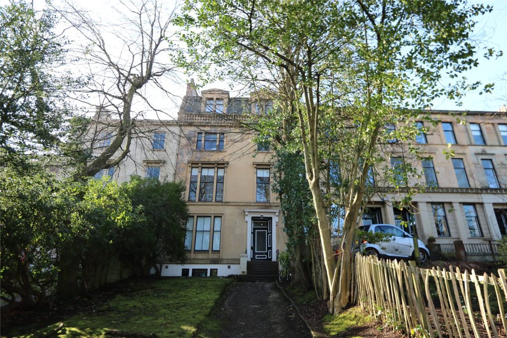 33, Hamilton Drive, Glasgow (G12 8DN)