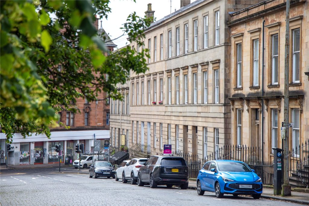 11, Lynedoch Street, Glasgow (G3 6EF)