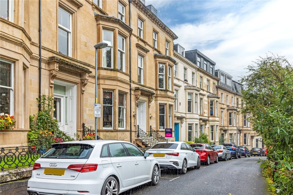 10, Botanic Crescent, Glasgow (G20 8QQ)