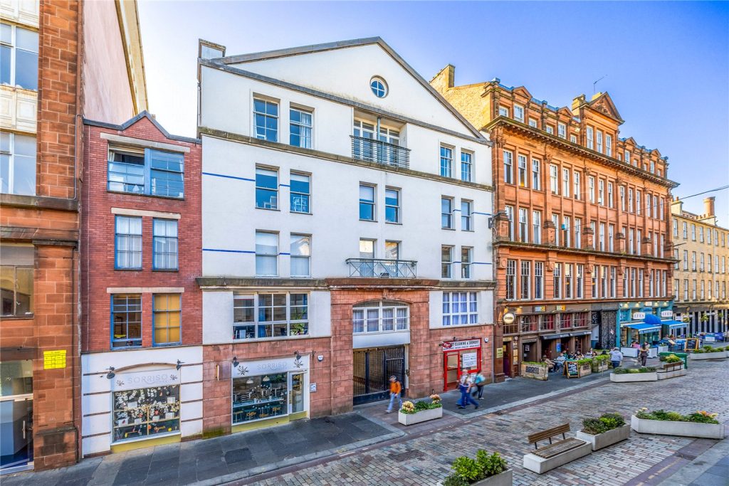 83b, Candleriggs Court, Glasgow (G1 1LF)
