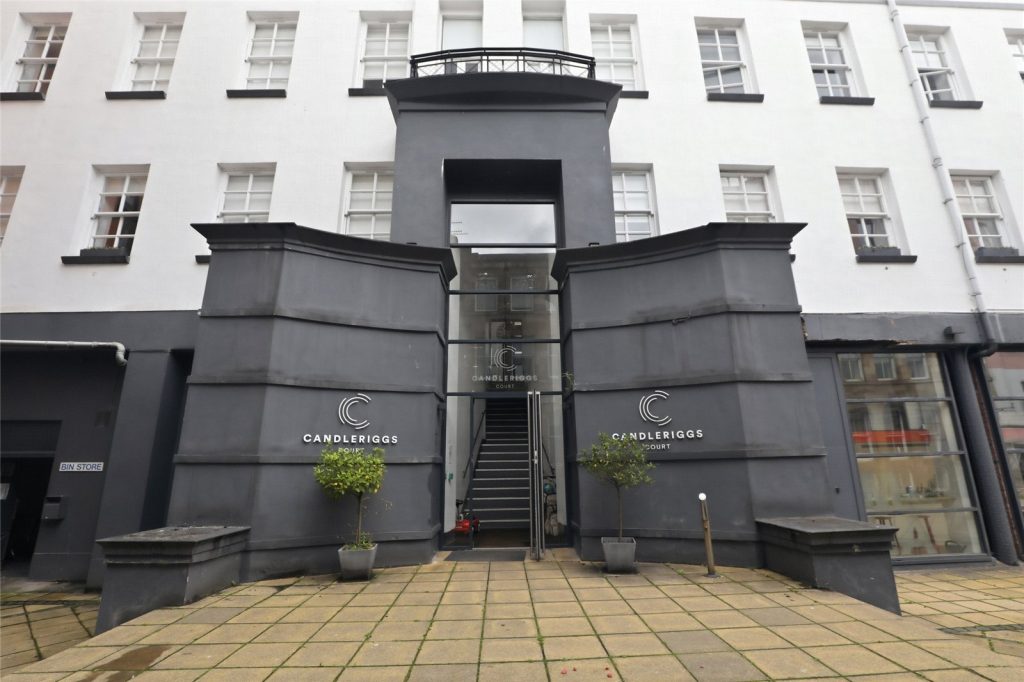 83b, Candleriggs Court, Glasgow (G1 1LF)