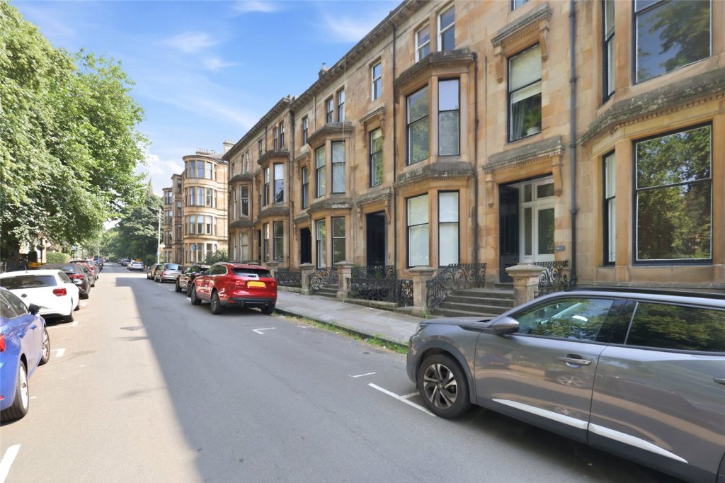 41, Athole Gardens, Glasgow (G12 9BQ)